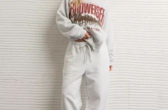 AE Budweiser Graphic Sweatshirt — Cozy Meets Statement