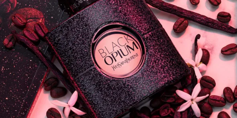 Black Opium Eau de Parfum – The Seductive Scent of Coffee & White Flowers